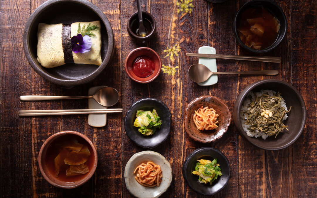 🌸 Blossoming Flavors in the Heart of Seoul: A Culinary Journey at “꽃, 밥에피다” (Flower, Rice Blooms) 🌿🍚